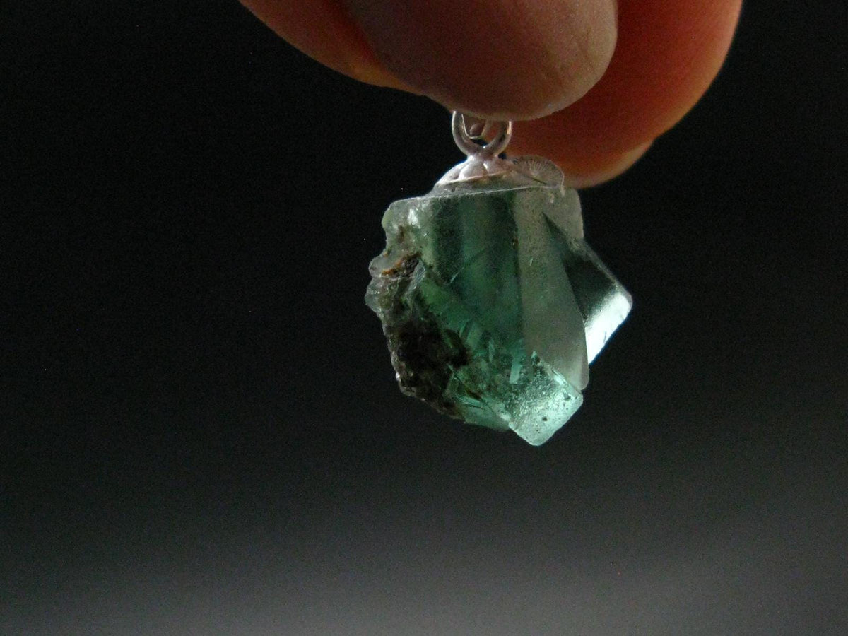 Rare!! Emerald Green Fluorite Crystal Silver Pendant From UK - 1.78 Grams - 0.7"