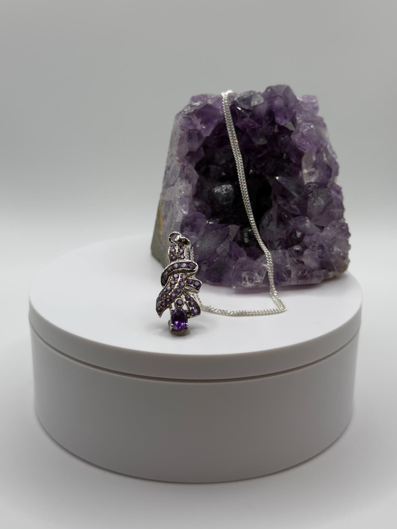 Amethyst Ribbon Pendant – Graceful Flow in Violet Sparkle - 3.87 Grams