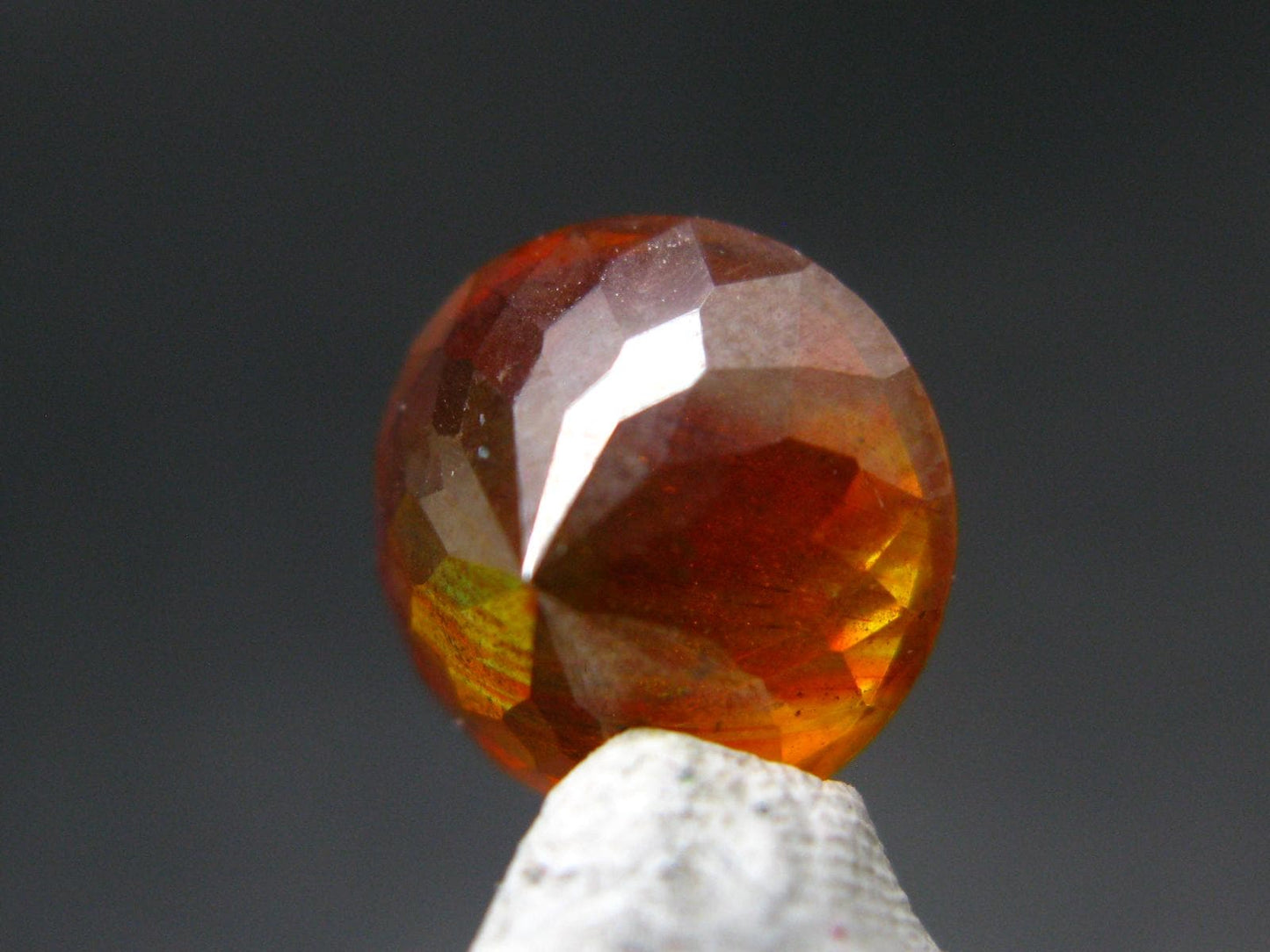 Gem Sphalerite Facetted Cut Stone from Spain - 7.67 Carats