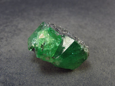 Gem Tsavorite Tsavolite Garnet Crystal From Tanzania - 61.80 Carats - 1.0"