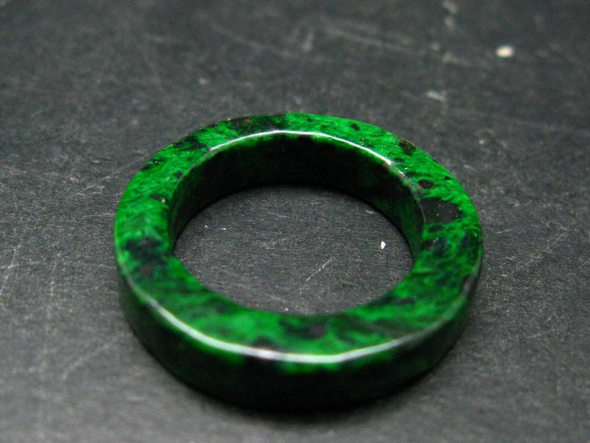 Maw Sit Sit Genuine Solid Ring Size 8 ~ 4.21 Grams