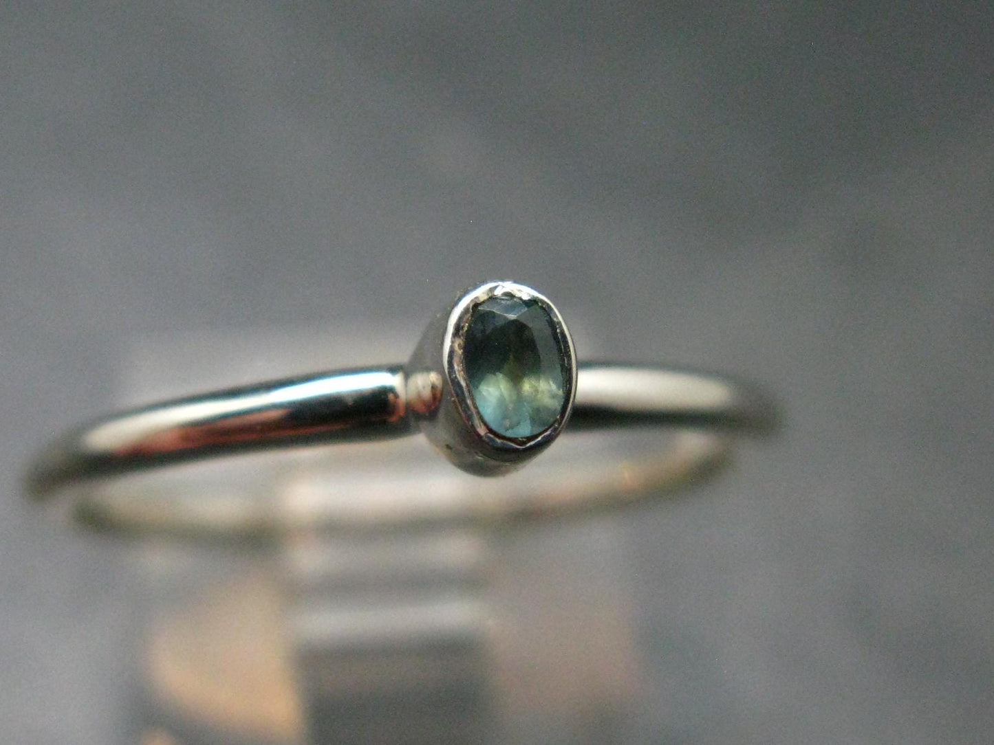Genuine Alexandrite Gem Silver Ring From Russia - Size 7 - 1.45 Grams