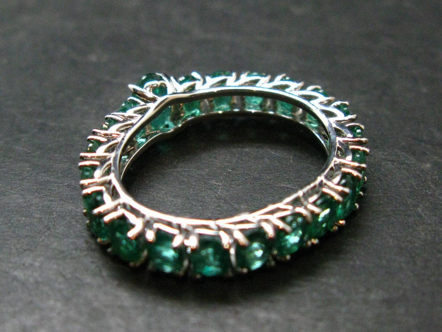 Emerald Faceted Silver Ring from Colombia - 2.64 Grams Total - Size 7