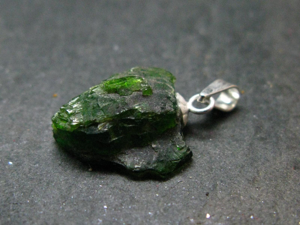 Green Chrome Diopside 925 Silver Pendant from Russia - 0.8" - 1.76 Grams
