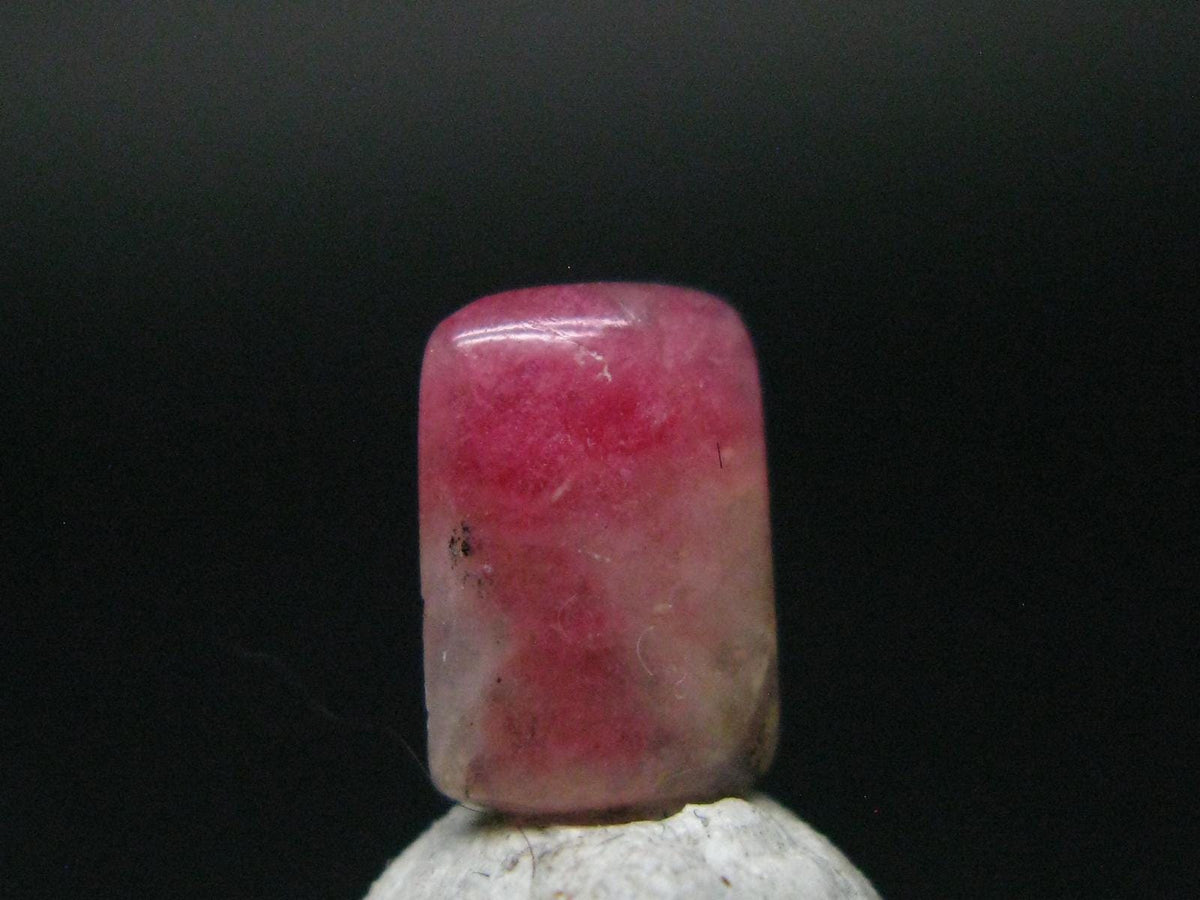 Rare Pink Tugtupite Gem Cabochon From Greenland - 1.34 Carats - 10x7mm