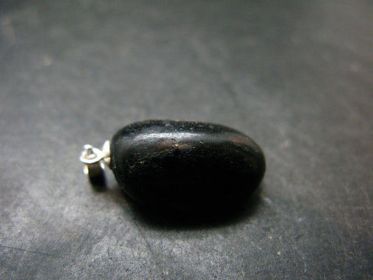 Very Rare Sterling Silver Nuumite Nuummite Pendant From Greenland - 1.1" - 5.07 Grams