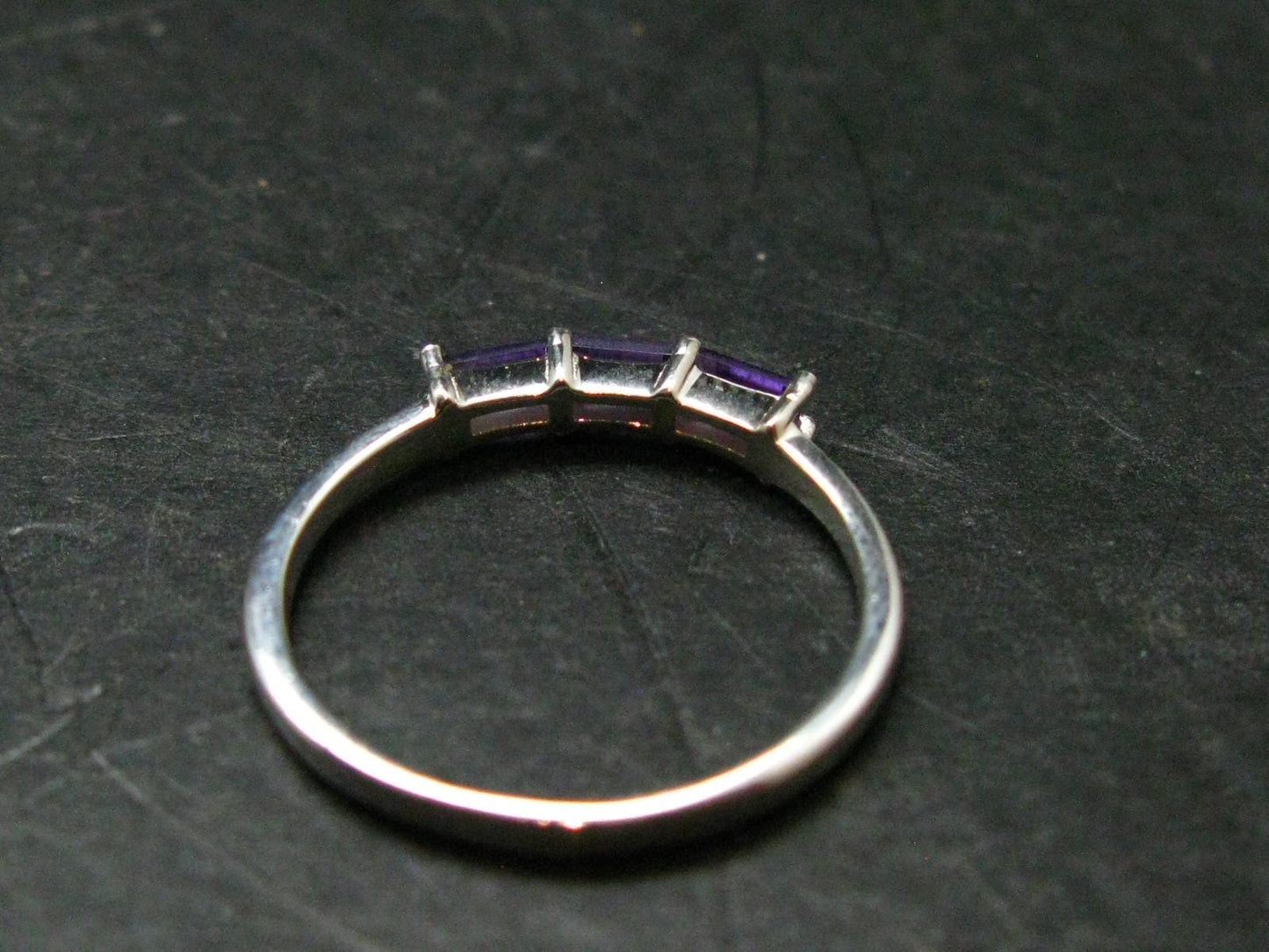 Natural Rich Purple Color Amethyst Sterling Silver Ring - 1.39 Grams - Size 7
