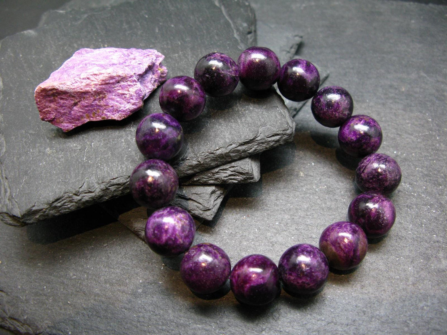Stichtite Genuine Bracelet ~ 7 Inches ~ 14mm Round Beads