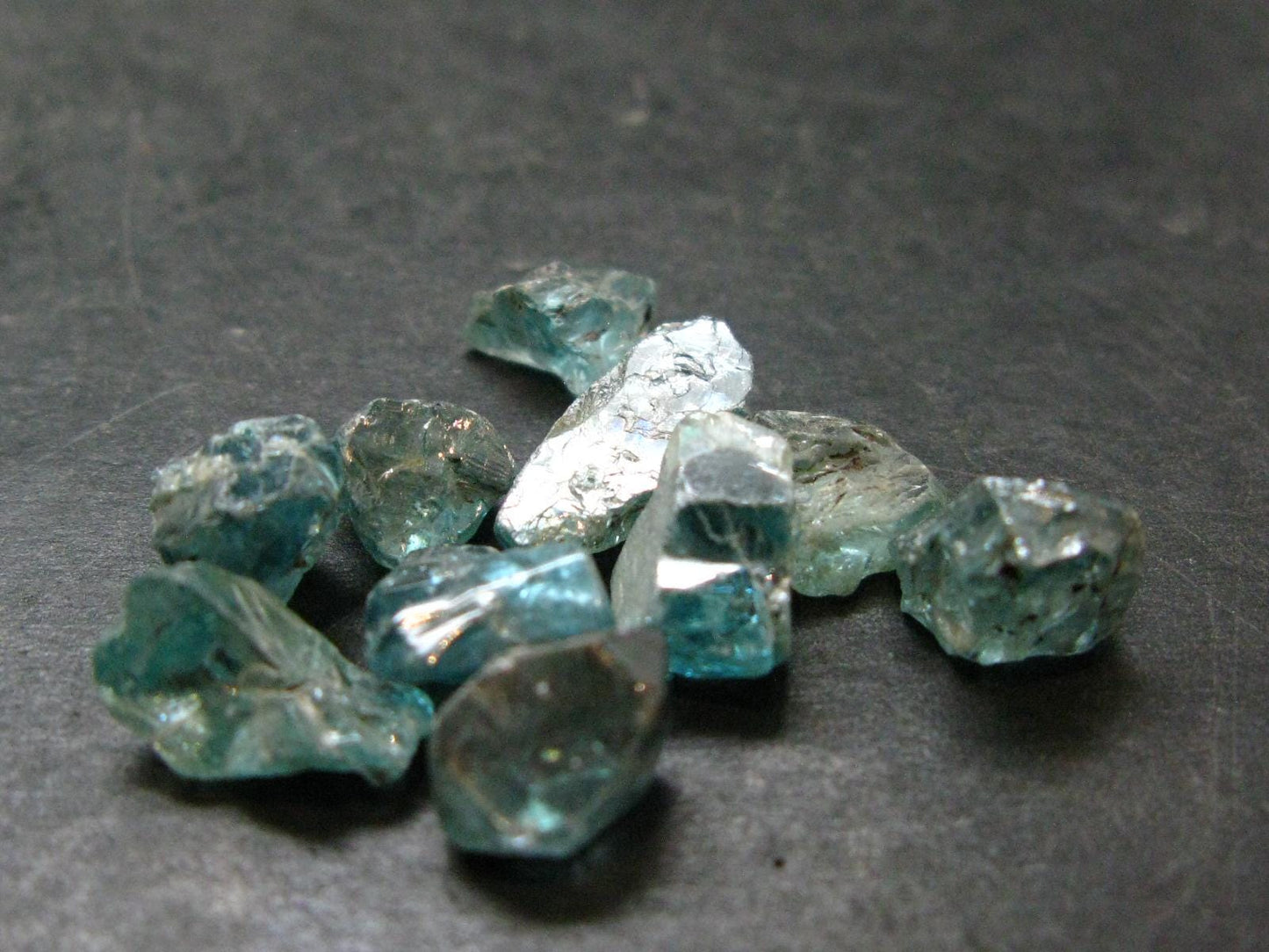 Lot of 10 Blue Zircon Crystals From Cambodia - 44.60 Carats