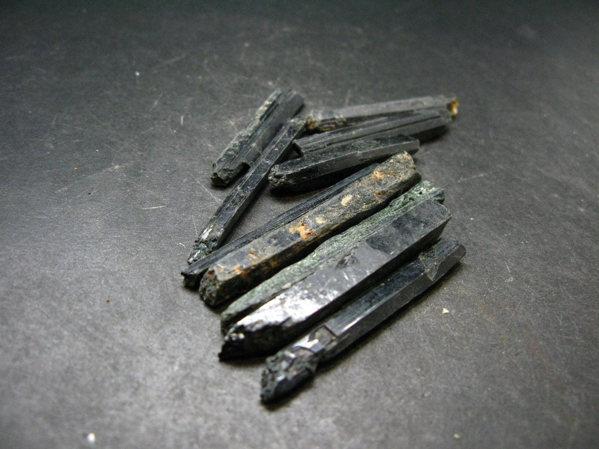Lot of 10 Rare Aegirine Crystals From Malawi - 29.0 Grams