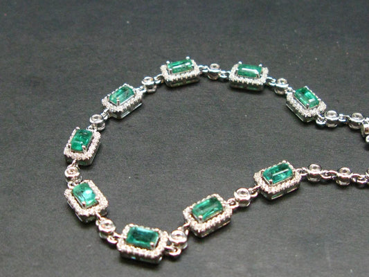 Emerald Silver Bracelet From Colombia - 2.46 Carats