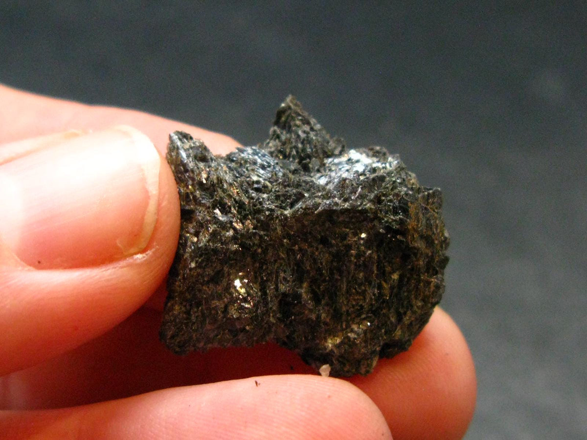 Rare Nuumite Nuummite Raw Piece From Greenland - 3.83 Grams - 0.9"