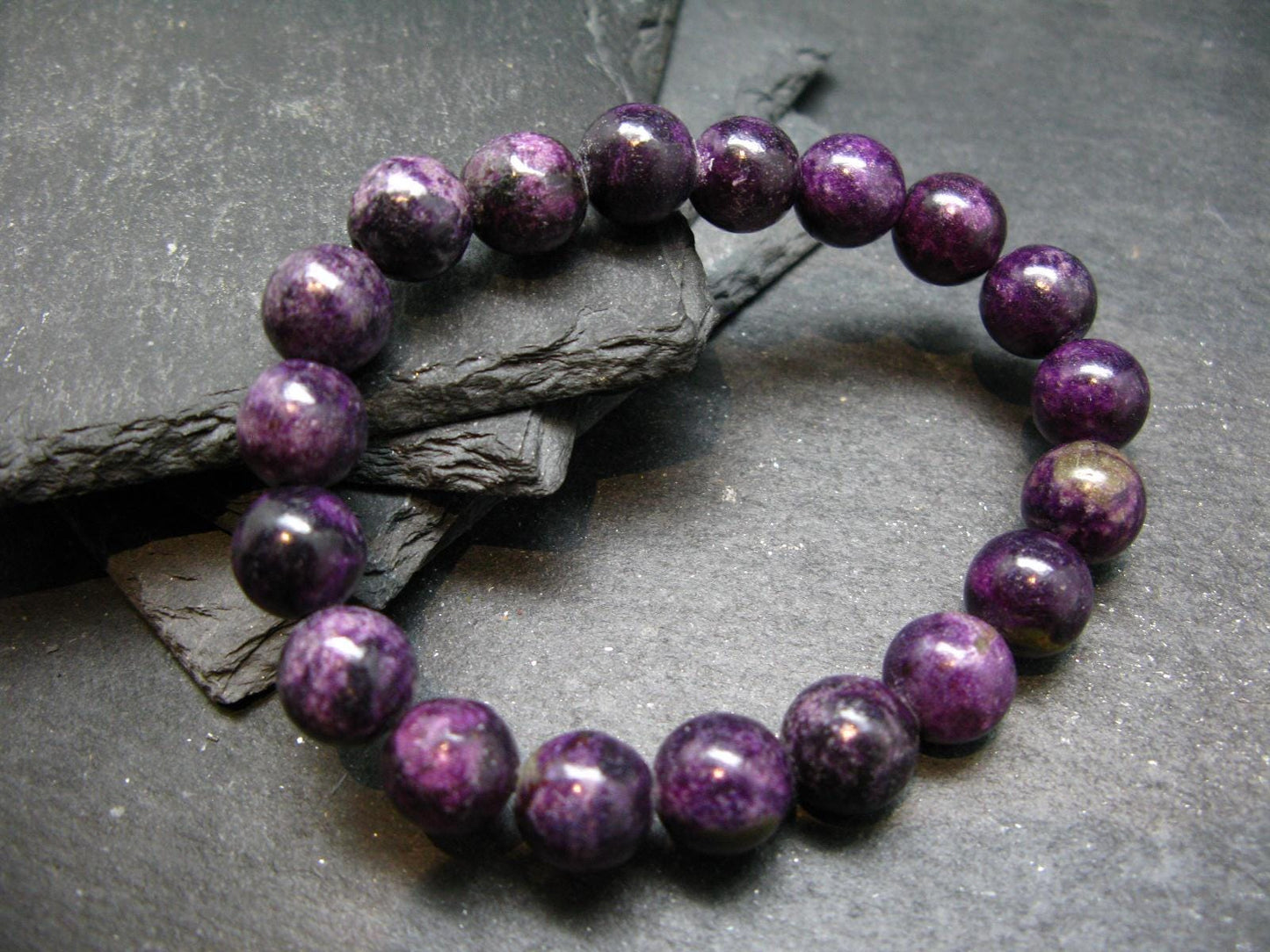 Stichtite Genuine Bracelet ~ 7 Inches ~ 11mm Round Beads