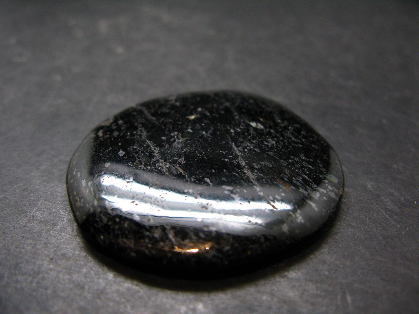 Rare Nuumite Nuummite Tumbled Stone From Greenland - 25.64 Grams - 1.7"