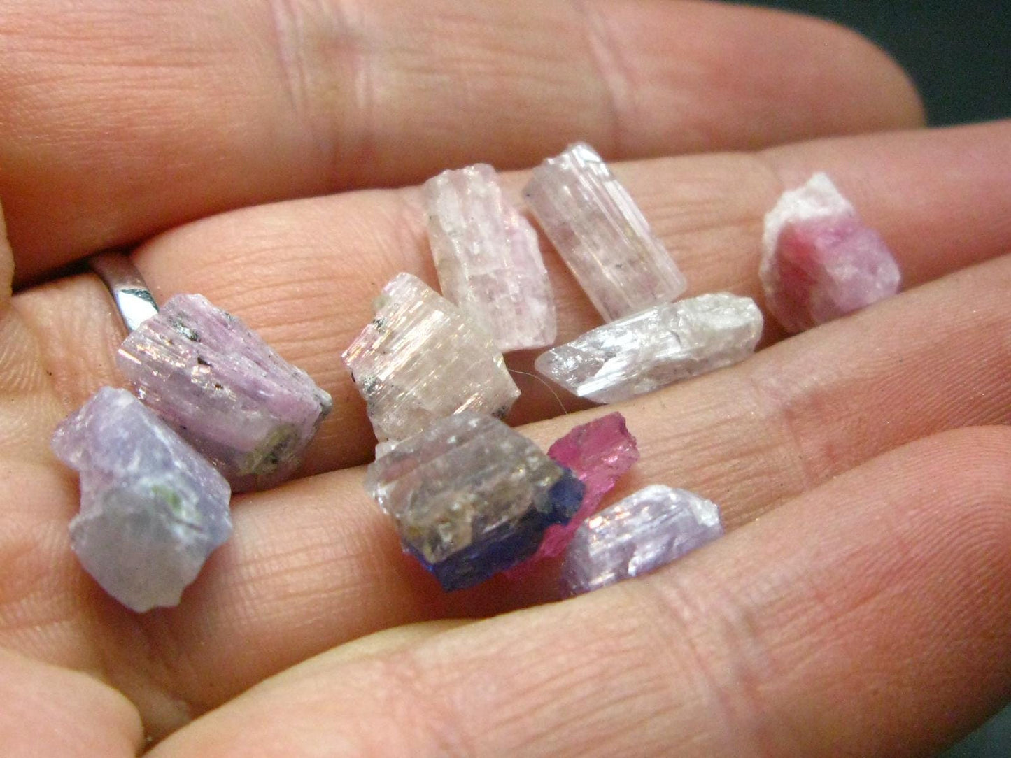 Lot of 10 Tanzanite Gem Untreated Pink Crystals From Tanzania - 20.70 Carats
