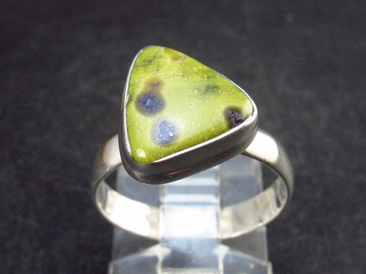 Rare Atlantasite Stichtite + Serpentine Cabochon Silver Ring from Australia - Size 7 - 3.0 Grams