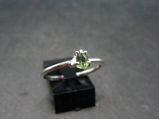 Cute Gem Faceted Moldavite Sterling Silver Ring From Czech Republic - Size 7 - 1.24 Grams