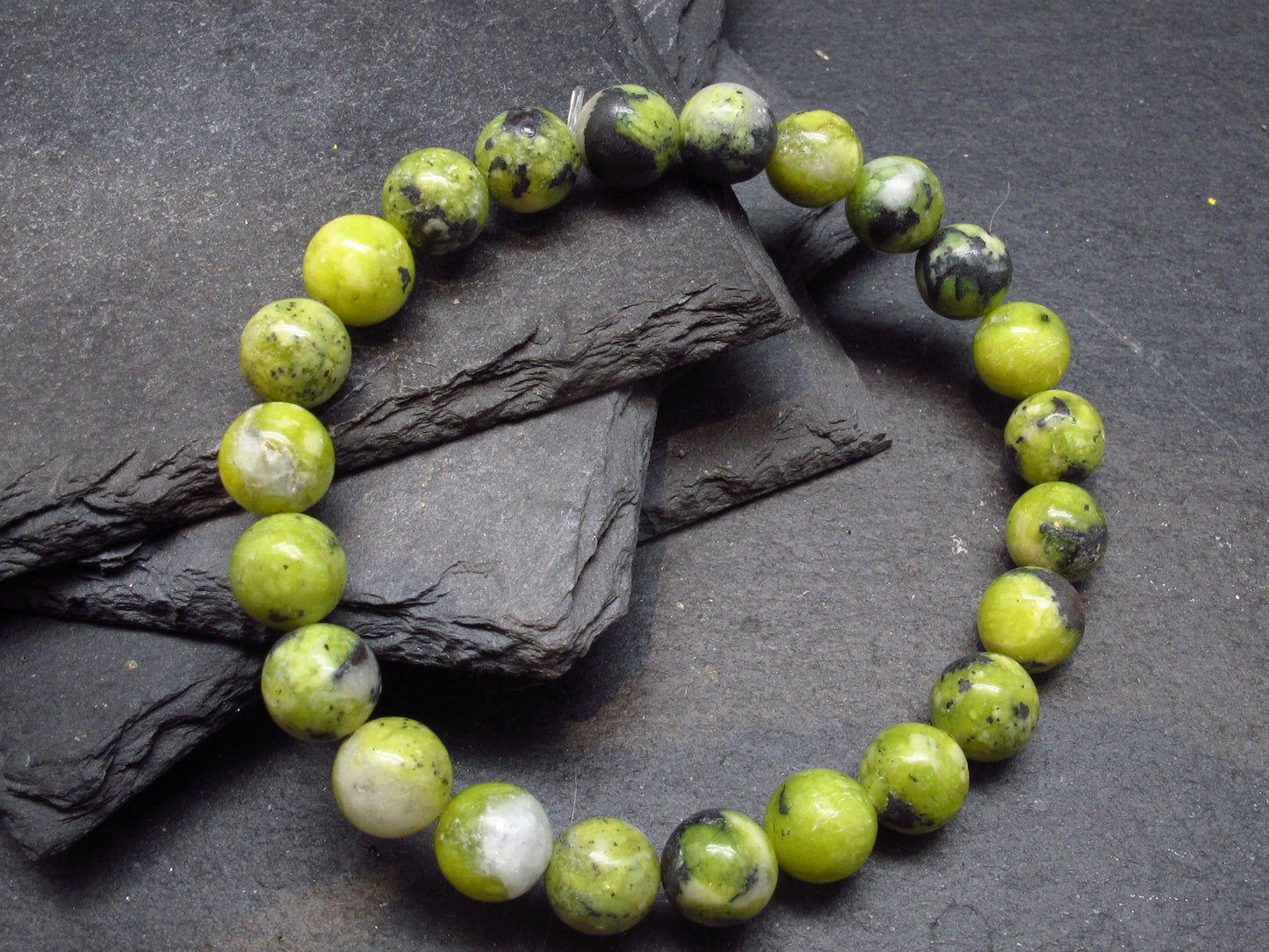Lizardite Genuine Bracelet ~ 7 Inches ~ 8mm Round Beads