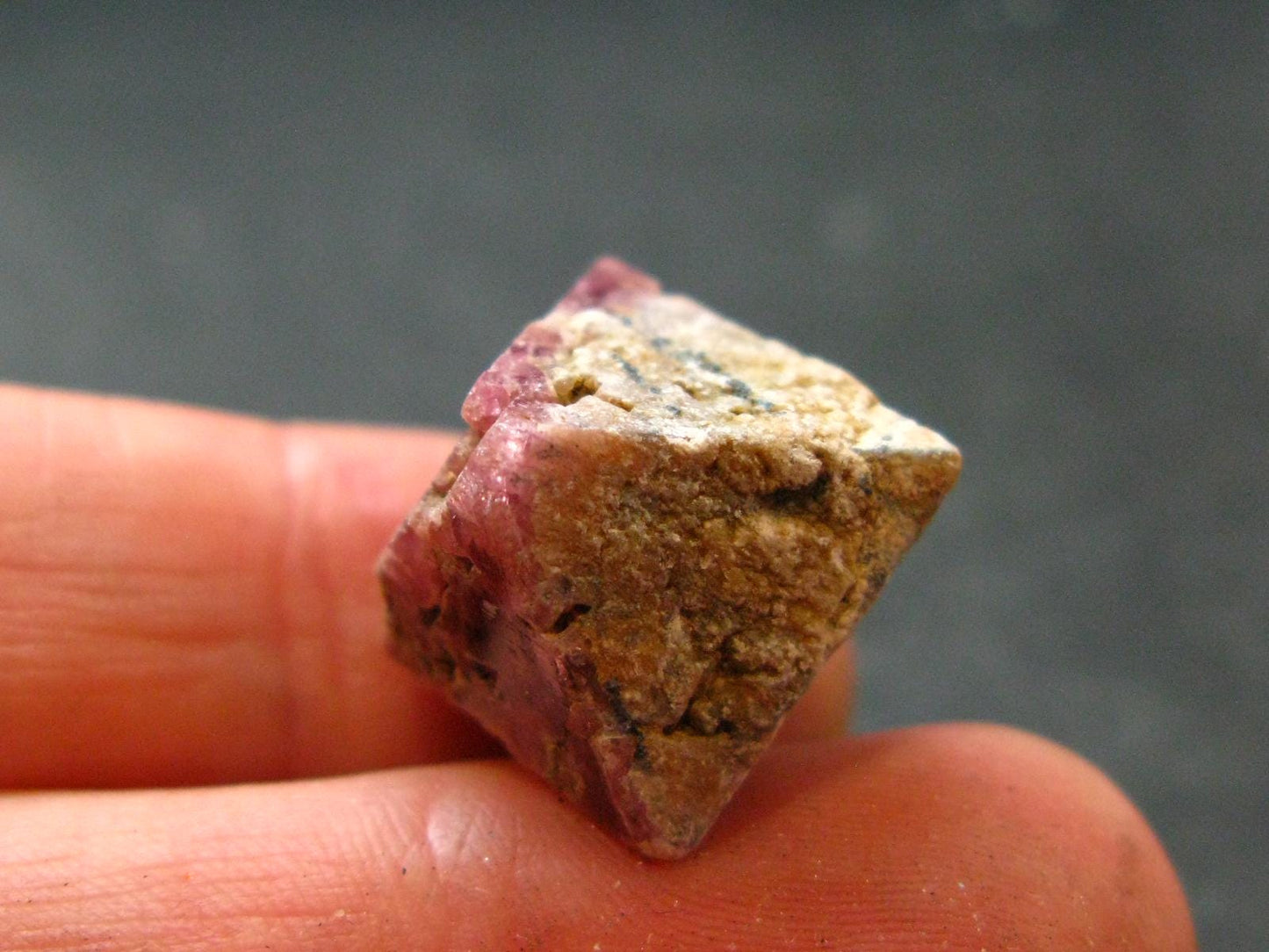 Spinel Crystal From Tanzania - 0.6" - 33.20 Carats