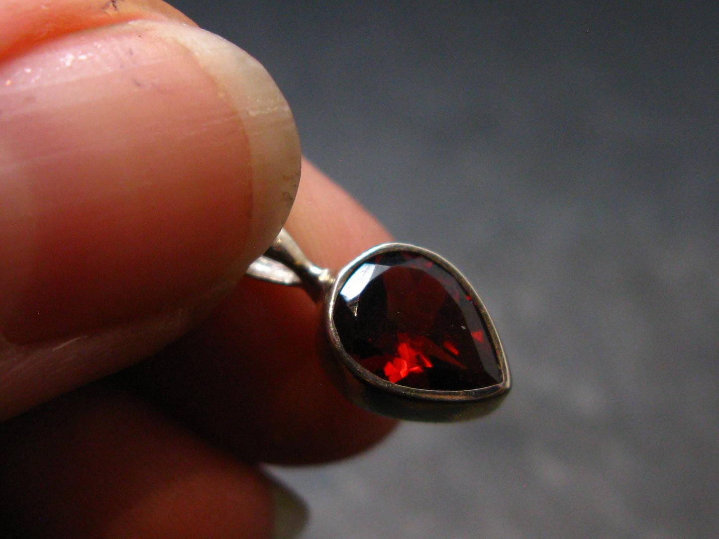 Red Garnet Almandine Gem Silver Pendant with Chain From India - 18" - 1.75 Grams