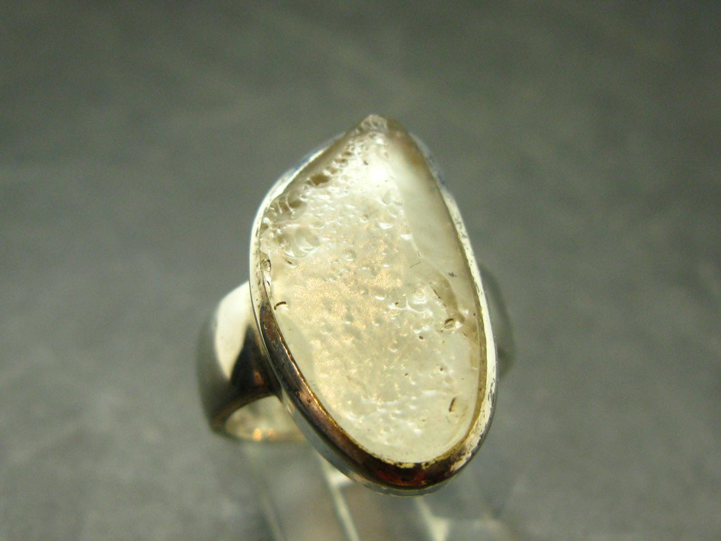 Natural Gem Raw Libyan Desert Glass Tektite Sterling Silver Ring from Libya - Size 9 - 8.96 Grams