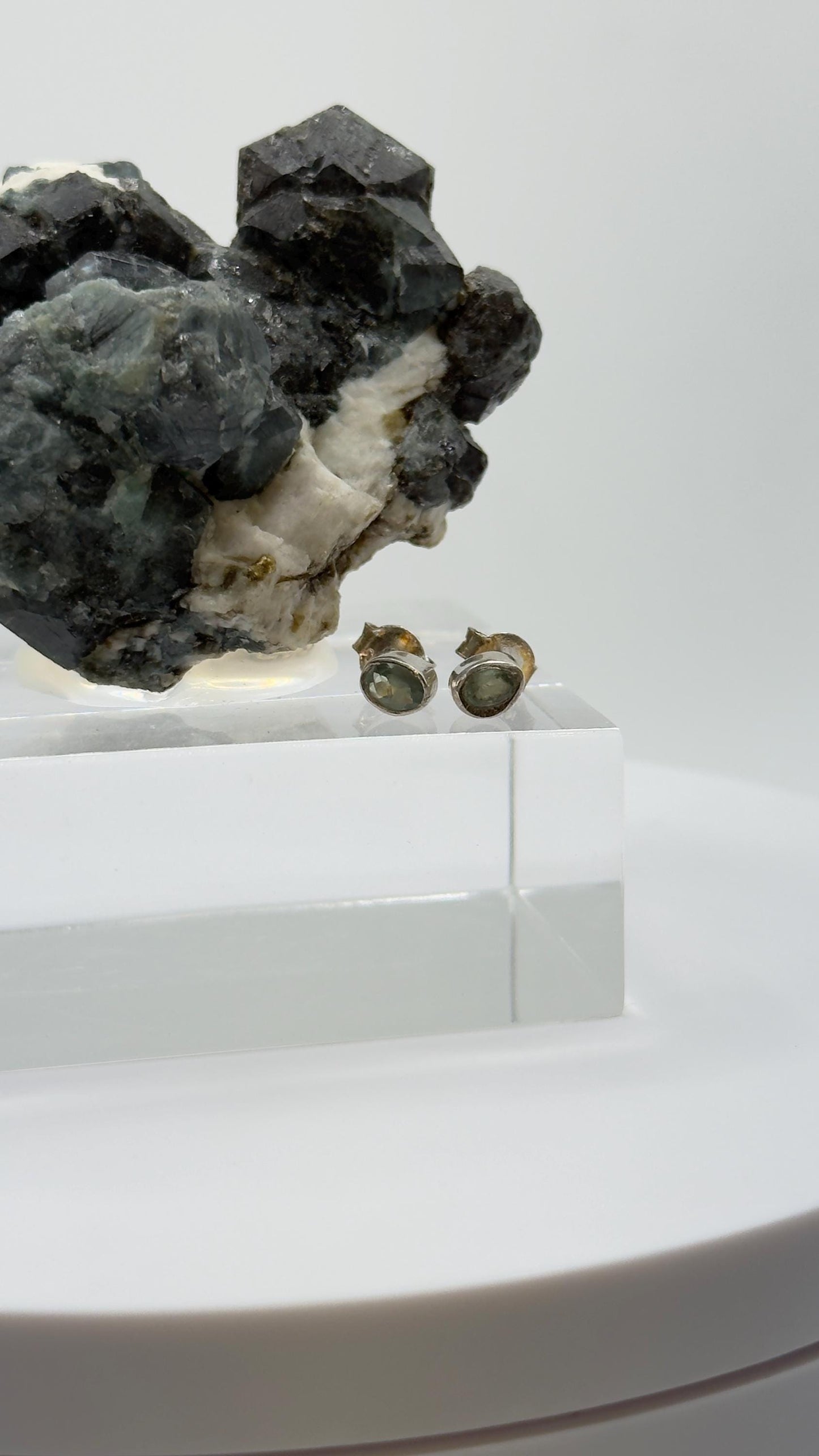 Alexandrite Stud Earrings Color Change Gemstone Silver June Birthstone Minimal Jewelry