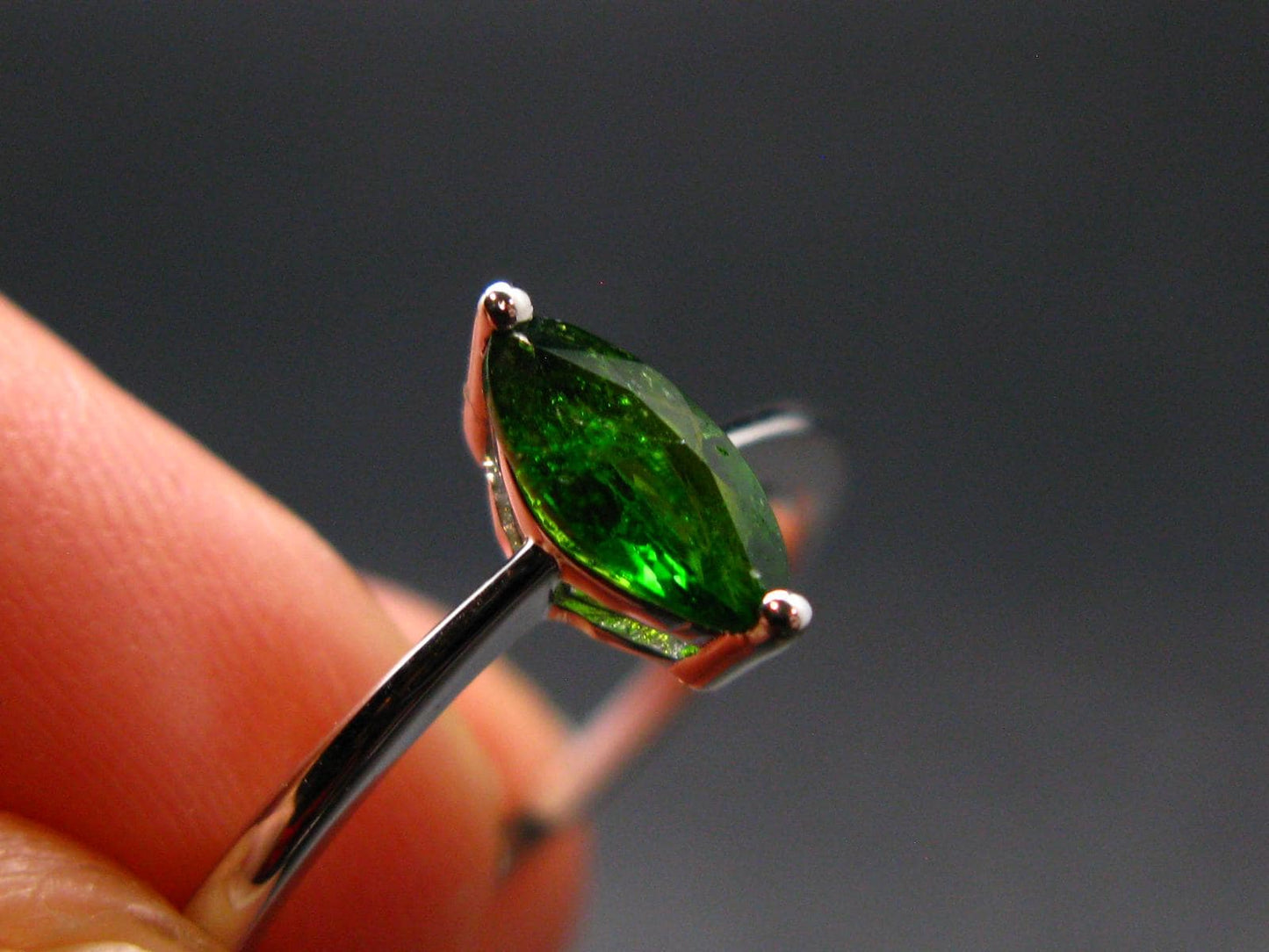 Helenite Gaia Stone Gem Sterling Silver Ring From Washington - Size 8 - 0.7 Carats