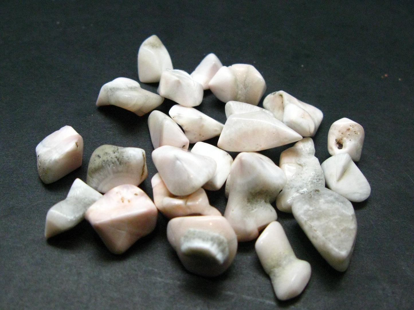 Lot Of 25 Natrolite Tumbled Stones From Indonesia - 102.15 Carats