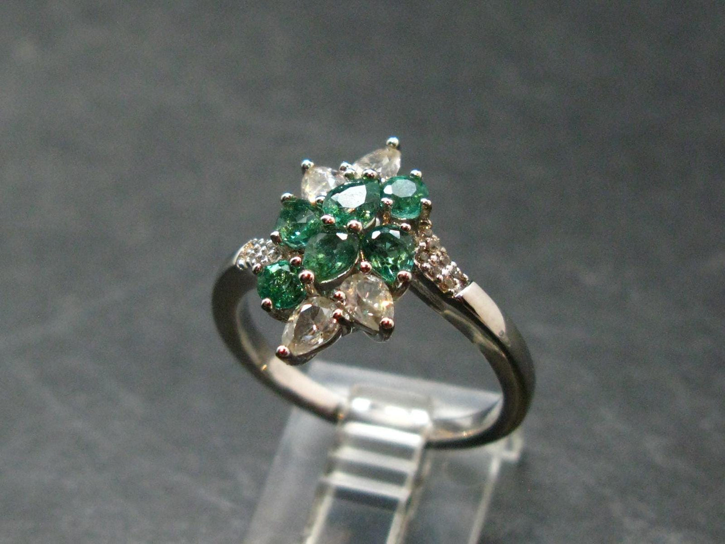 Emerald Faceted Silver Ring from Colombia - 3.75 Grams Total - Size 8.25