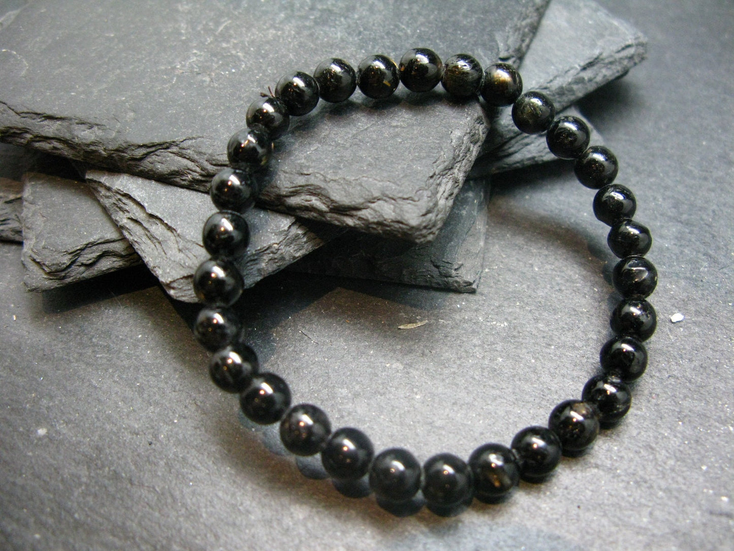 Nuumite Nuummite Genuine Bracelet ~ 7 Inches ~ 6mm Round Beads