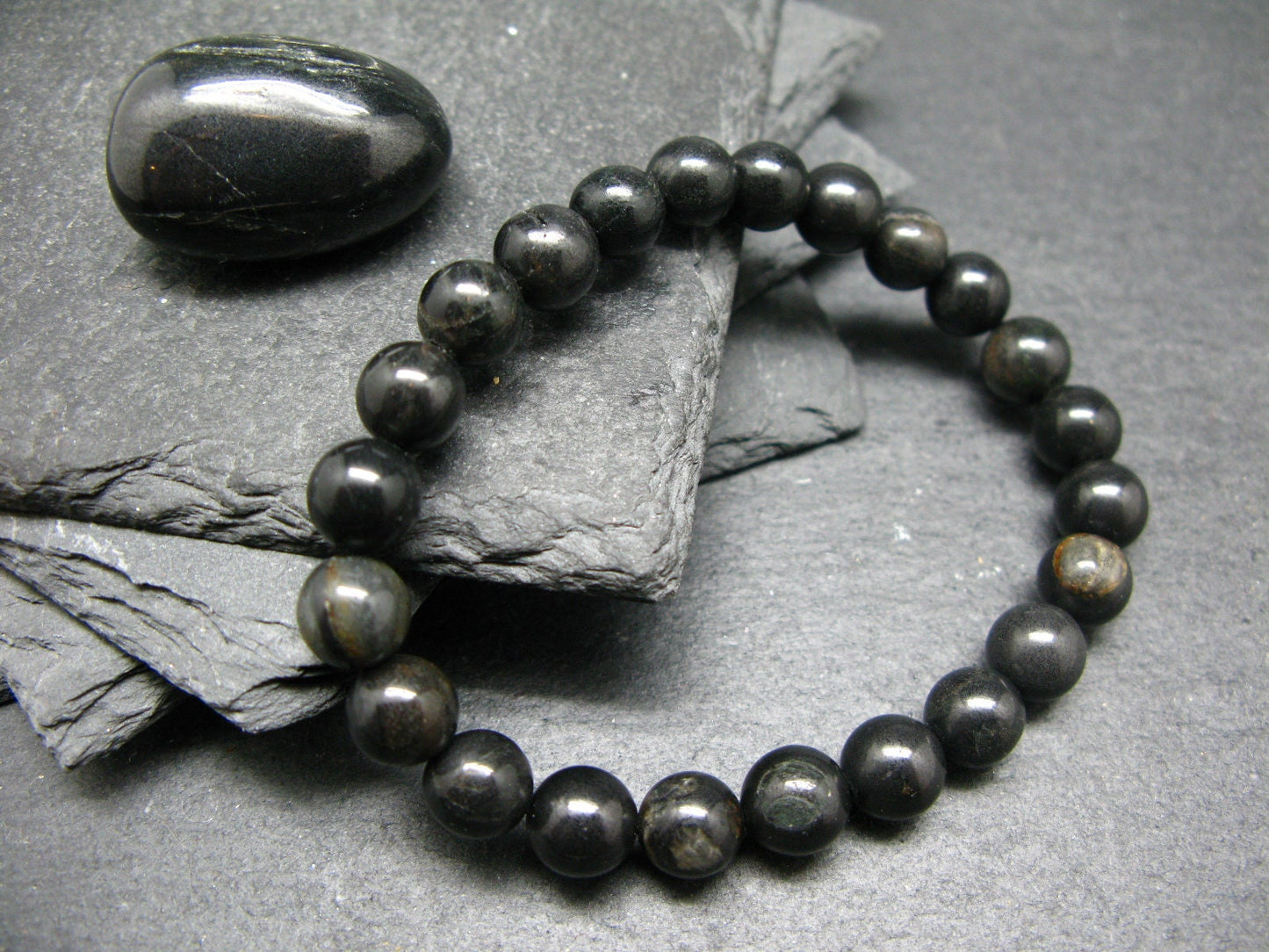 ISUA Stone Rock Genuine Bracelet from Greenland ~ 7 Inches ~ 8mm Round Beads