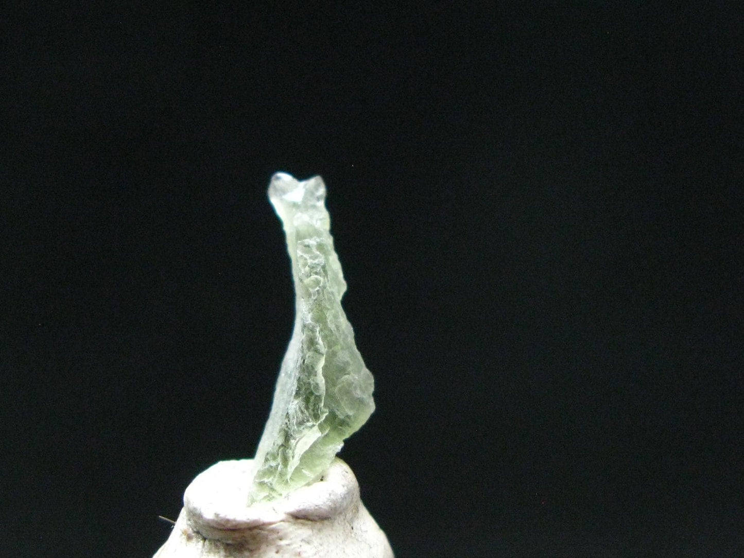 Moldavite Tektite Raw Piece from Czech Republic - 0.9" - 3.20 Carats - 0.64 Grams
