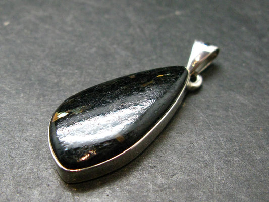 Very Rare Sterling Silver Nuumite Nuummite Pendant From Greenland - 1.7" - 7.0 Grams