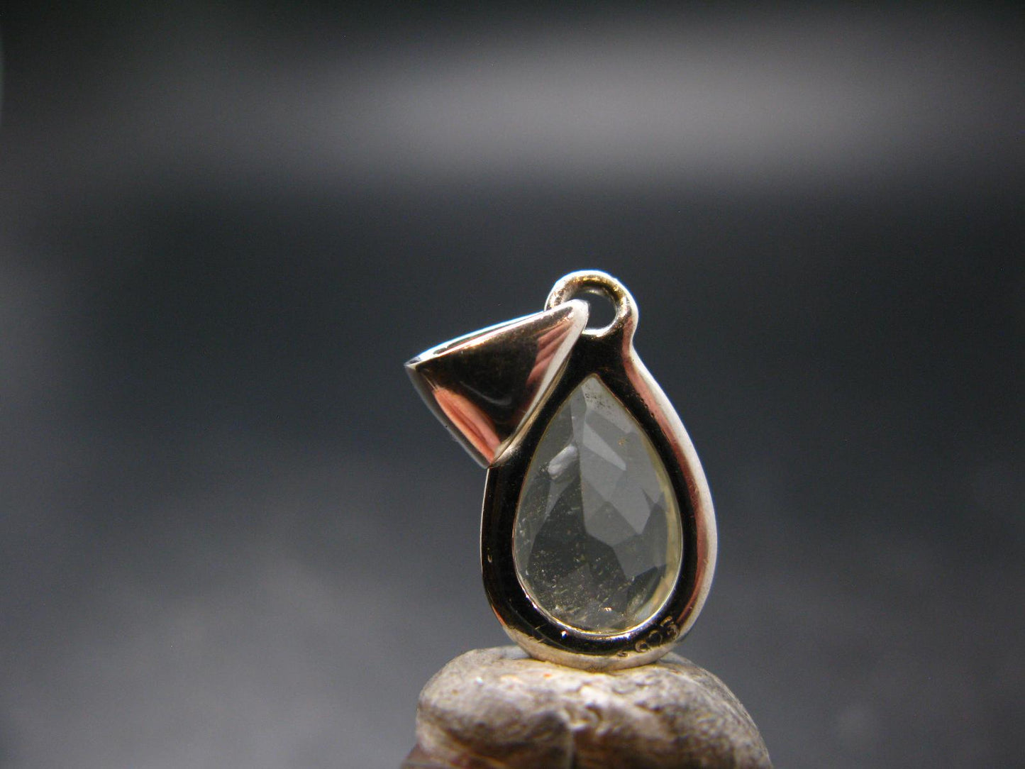 Gem Libyan Desert Glass Tektite Faceted Pendant Sterling Silver from Libya - 0.9" - 2.20 Grams