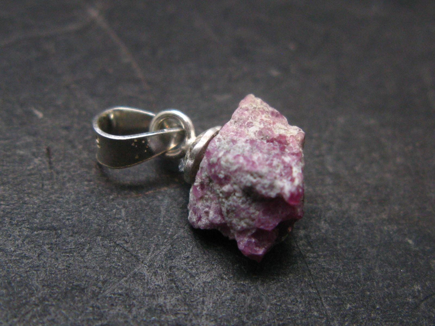 Bixbite Red Emerald Beryl Silver Pendant From Utah USA - 2.67 Carats - 0.6"