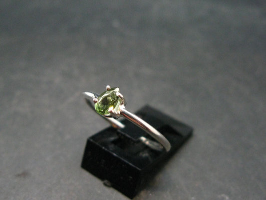 Cute Gem Faceted Moldavite Sterling Silver Ring From Czech Republic - Size 7 - 1.24 Grams