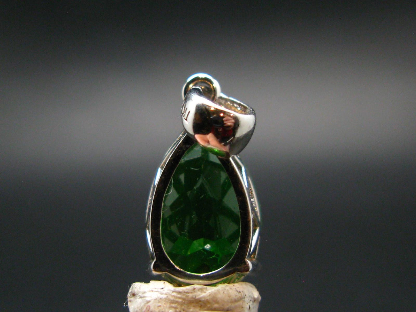 Helenite Gaia Stone Gem Sterling Silver Pendant From Washington - 4.8 Carats