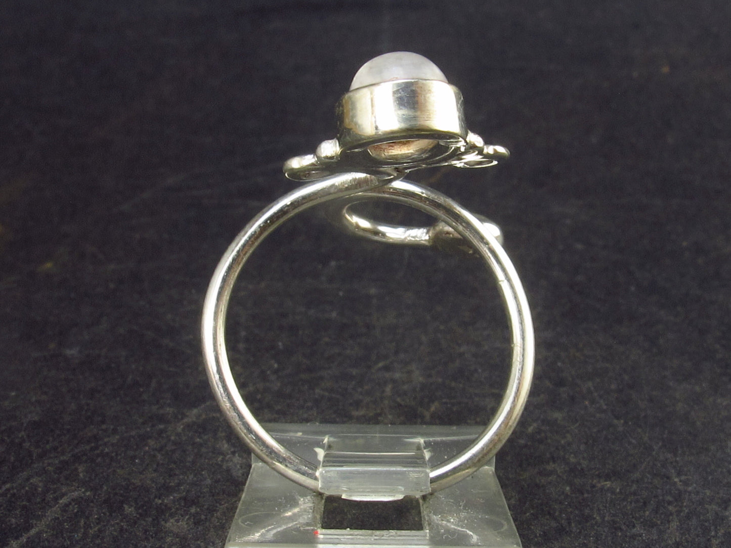 Natural Oval Shaped Glow From Inside Moonstone 925 Silver Ring - Size Adjustable - 2.9 Grams