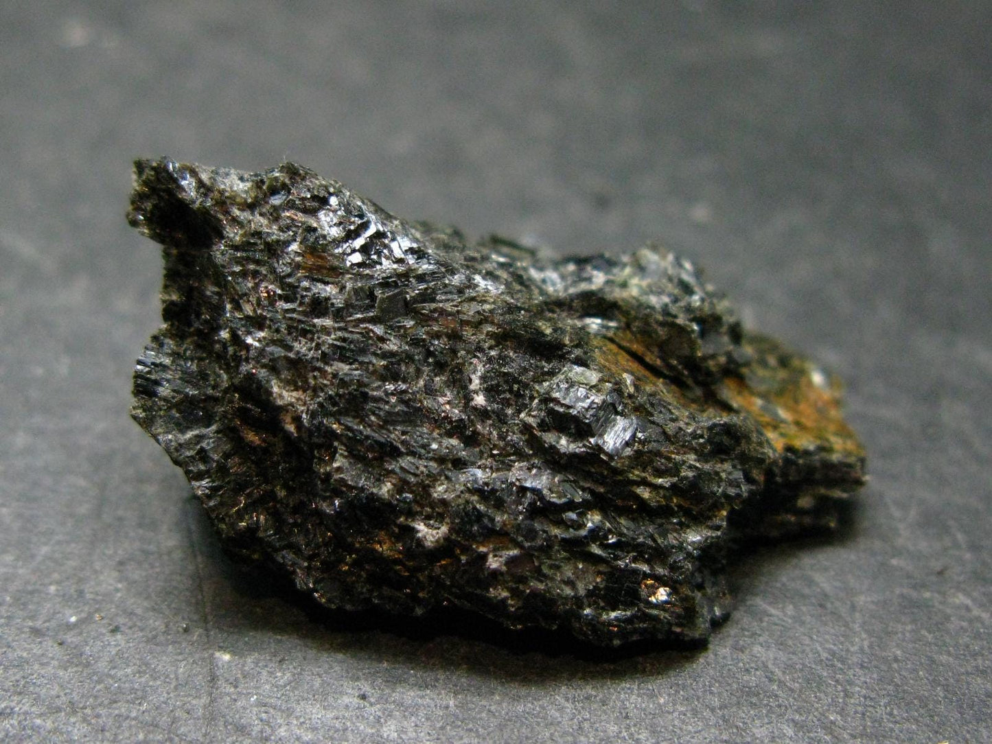 Rare Nuumite Nuummite Raw Piece From Greenland - 7.92 Grams - 1.2"