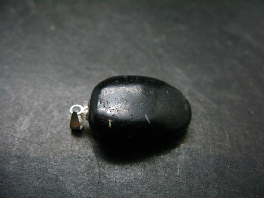 Very Rare Sterling Silver Nuumite Nuummite Pendant From Greenland - 1.2" - 6.92 Grams