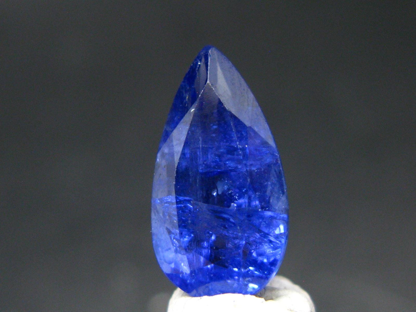 Rare Gem Tanzanite Cut Stone from Tanzania - 5.05 Carats