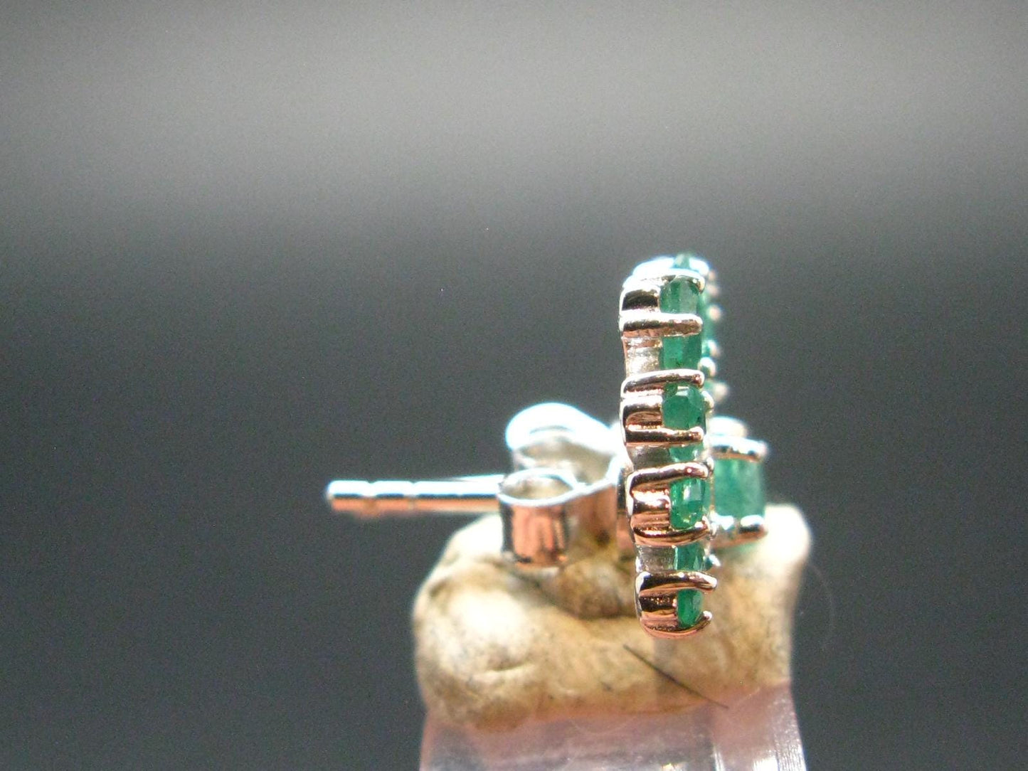 Gem Emerald Faceted Earrings In Sterling Silver - 1.57 Carats