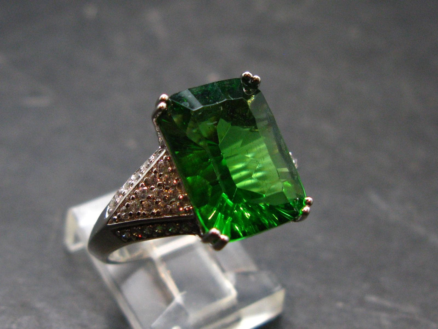 Helenite Gaia Stone Gem Sterling Silver Ring From Washington - Size 9 - 7.0 Carats