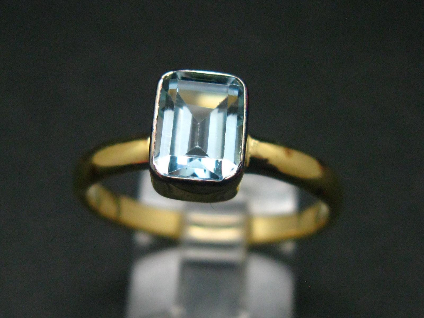 Natural Blue Topaz Sterling Silver Gold Plated Ring - 3.51 Grams - Size 11