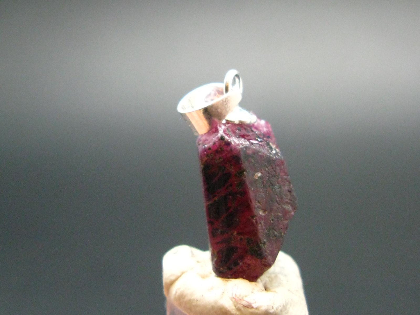 Ruby CrystalSilver Pendant from Winza Tanzania - 0.7" - 2.26 Grams
