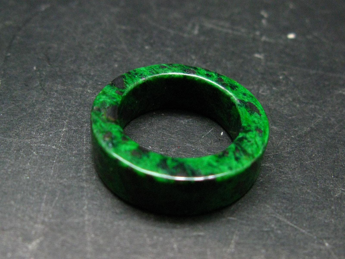 Maw Sit Sit Genuine Solid Ring Size 7.75 ~ 6.05 Grams