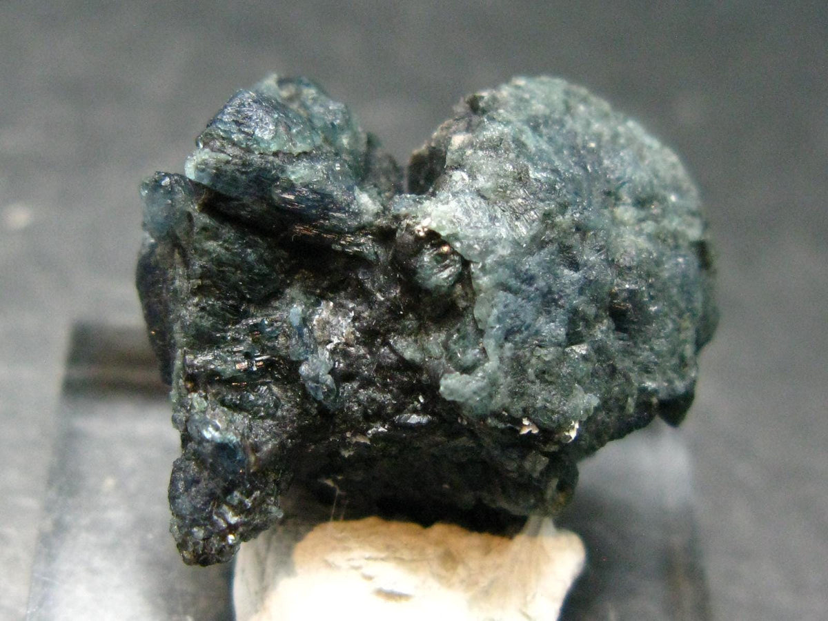 Alexandrite Chrysoberyl Cluster From Zimbabwe - 7.17 Grams - 2.2"