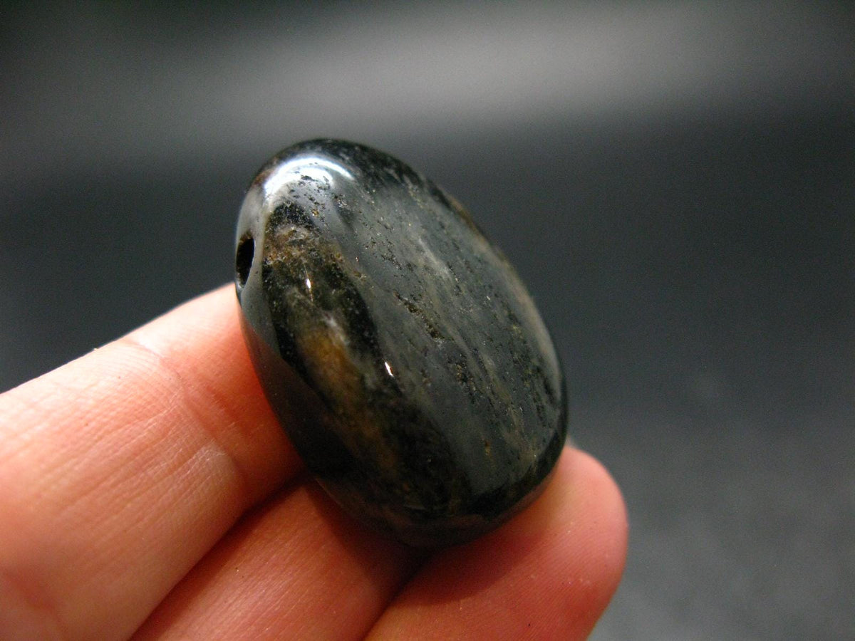 Rare ISUA Stone Metal Free Pendant From Greenland - 1.2" - 16.06 Grams