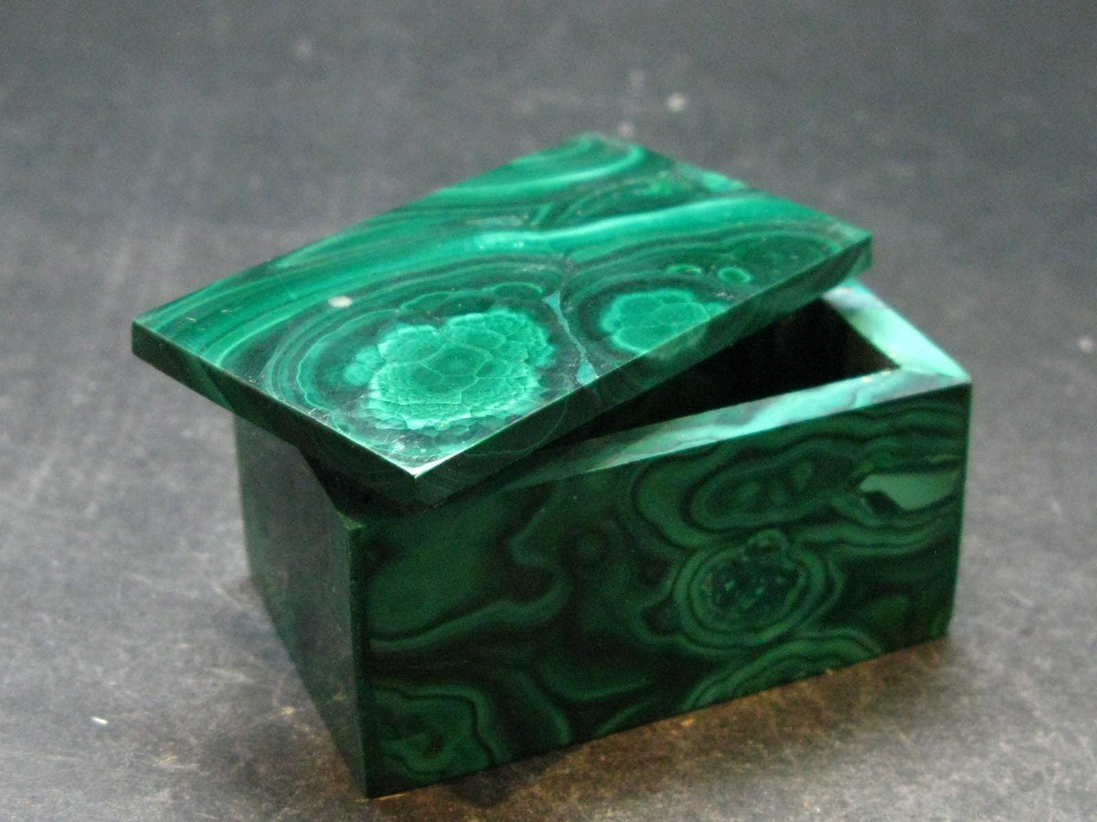 Rich Vibrant Green Malachite Box From Congo - 2.2" - 123.04 Grams