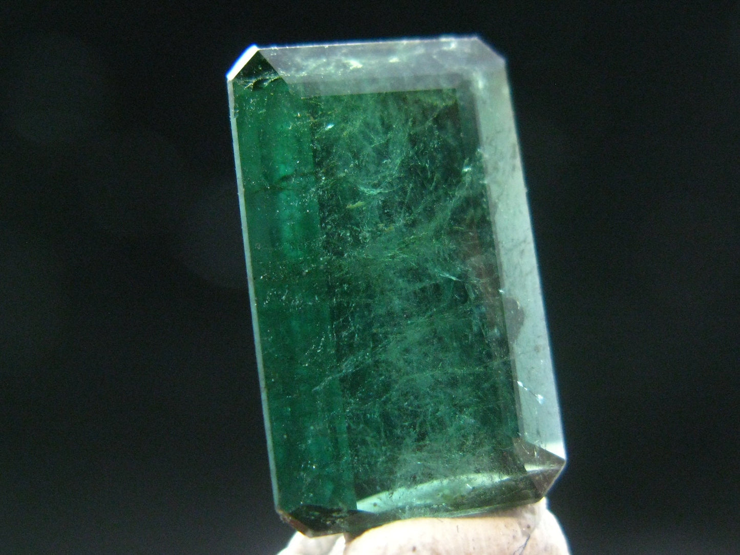 Green Tourmaline Cut Stone Gem From Brazil - 8.60 Carats - 18x11mm